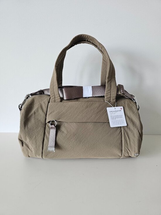 lululemon athletica Handbags - NWT LULULEMON FANB Fawn Brown On My Level Barrel Duffle Duffel Bag One Size OS